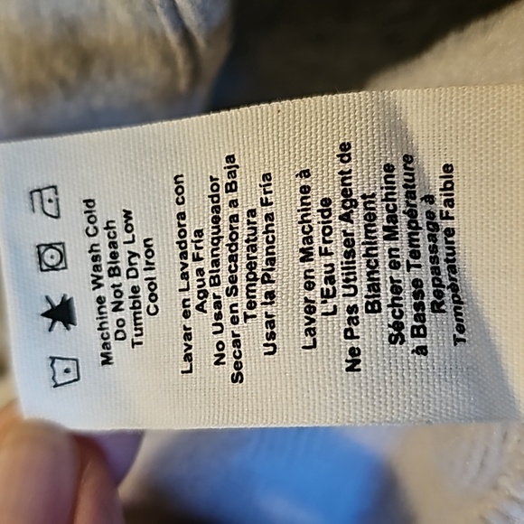 NWT women's UGG ROBE.Size L,light grey color - Picture 12 of 12